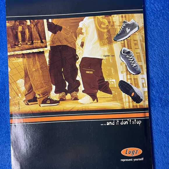 August 1999 XXL - HIP HOP ON A HIGHER LEVEL Vol.3 #4 Magazine - Picture 4 of 6